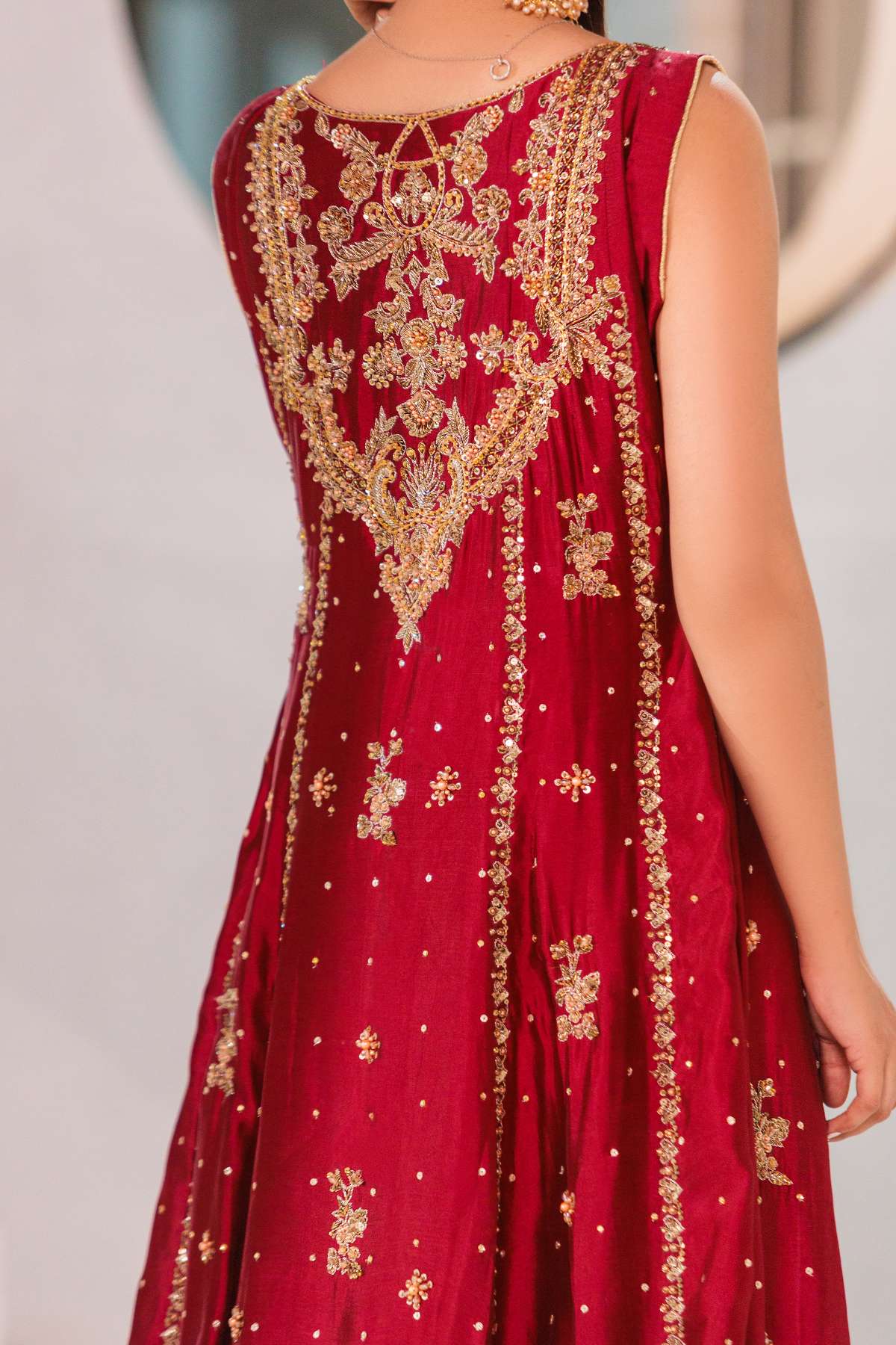 Back view of Zeenat-e-Mehfil maroon maxi for festive events